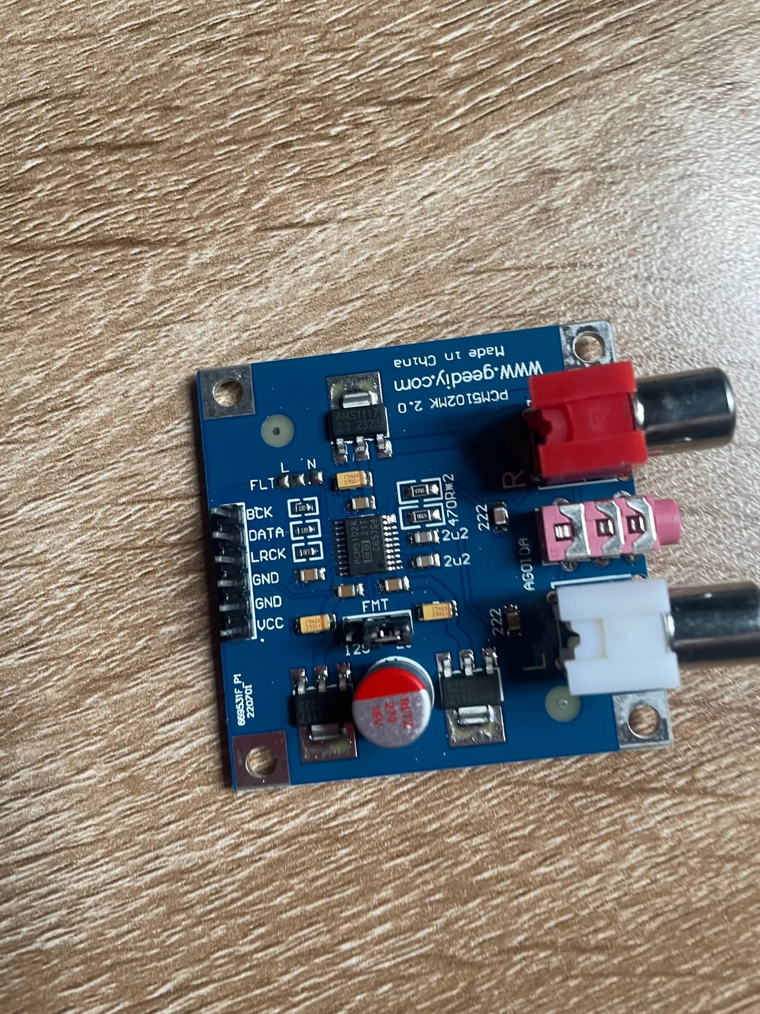 Módulo de audio I2S con entrada y salida de línea